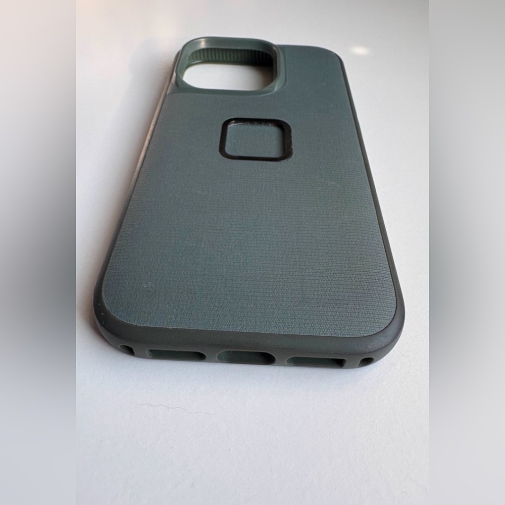 Peak Design Everyday Case for iPhone 14 Pro